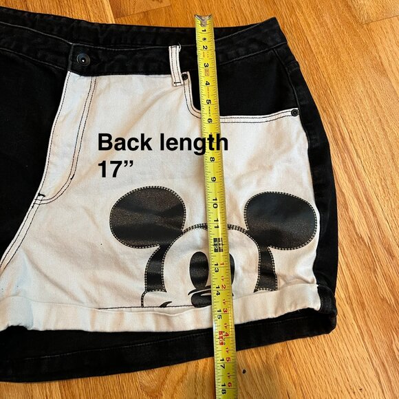 Disney Mickey Mouse Color Block White Black Shorts Plus Size 20 by Her Universe - Picture 7 of 10